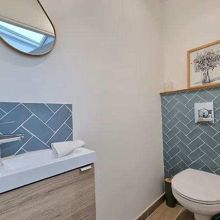 בית נופש Le Magnolia Terrace & Private Parking Sleeps 6 *