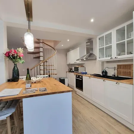 בית נופש Le Magnolia Terrace & Private Parking Sleeps 6