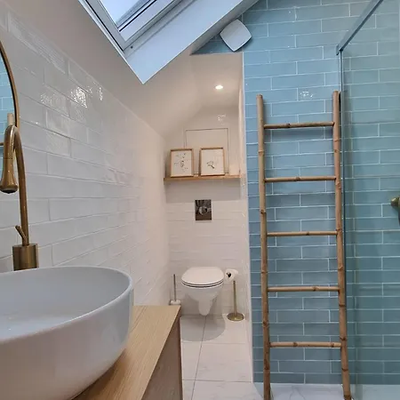 Le Magnolia Terrace & Private Parking Sleeps 6 * הונפלר