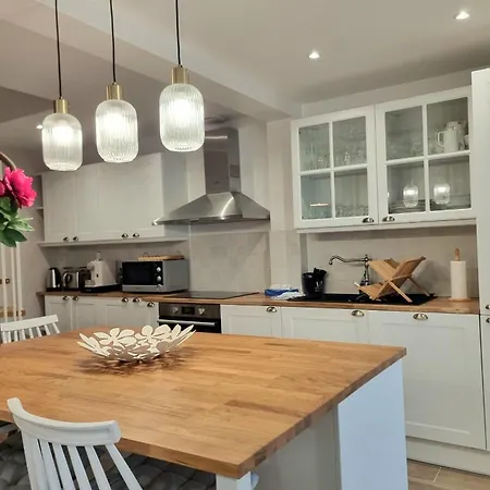 Le Magnolia Terrace & Private Parking Sleeps 6 בית נופש הונפלר