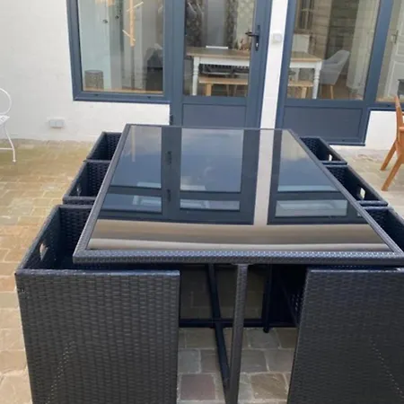 Le Magnolia Terrace & Private Parking Sleeps 6 הונפלר