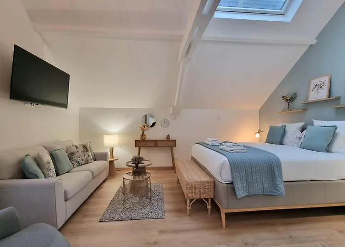 בית נופש Le Magnolia Terrace & Private Parking Sleeps 6 הונפלר